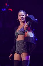 HALSEY Performs at Iheartradio 102.7 Kiis FM’s Jingle Ball in Los Angeles 12/01/2017