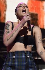HALSEY Performs at Wild 94.9’s FM’s Jingle Ball in San Jose 11/30/2017
