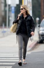 HELEN HUNT Heading to Yoga Class in Los Angeles 12/26/2017
