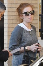 ISLA FISHER Shopping at Barney