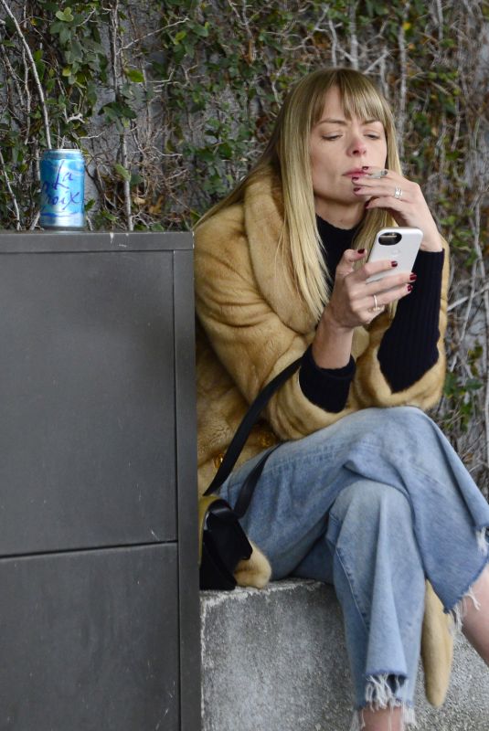 JAIME KING Chats on Her Cell Phone in Beverly Hills 12/21/2017