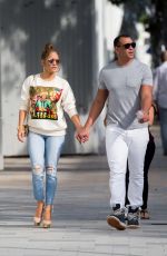 JENNIFEER LOPEZ and Alex Rodreguez Shopping in Miami 12/23/2017