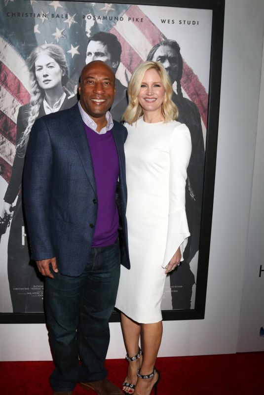 JENNIFER ALLEN at Hostiles Premiere in Los Angeles 12/14/2017
