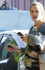 JENNIFER GARNER Arrives at a Gym in Brentwood 12/02/2017