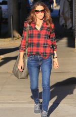 JENNIFER GARNER Out in Los Angeles 12/13/2017