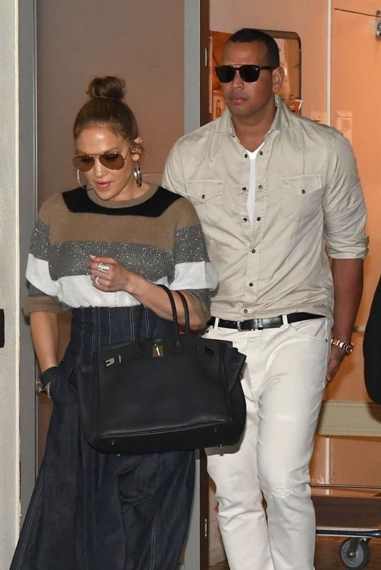 JENNIFER LOPEZ and Alex Rodriguez Out for Lunch at South Beverly Grill in Beverly Hills 12/29/2017