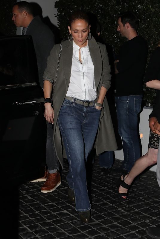 JENNIFER LOPEZ at Cecconi’s Restaurant in West Hollywood 12/28/2017