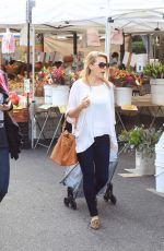 JODIE SWEETIN at Farmers Market in Studio City 12/10/2017