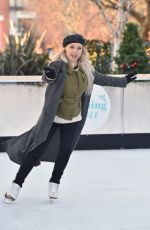 JOTGIE PORTER Ice Skating at This Morning Show at an Open Air Rink in London 12/12/2017