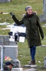 JULIA ROBERTS on the Set of Ben is Back in New York 12/19/2017