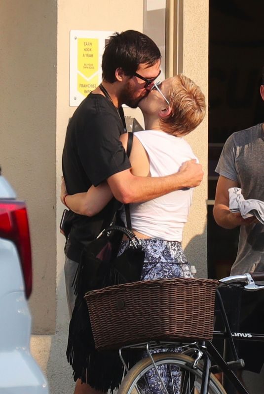 KATE HUDSON and Danny Fujikawa Out Kissing in Santa Monica 12/16/2017