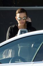 KATE HUDSON Arrives at a Gym in Los Angeles 12/08/2017