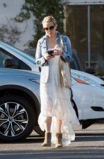 KATE HUDSON at Electric Lodge in Venice Beach 12/19/2017