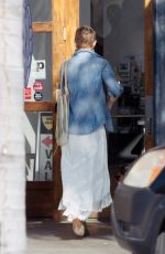 KATE HUDSON at Electric Lodge in Venice Beach 12/19/2017