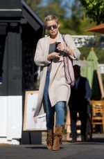 KATE HUDSON Out Shopping in Los Angeles 12/21/2017