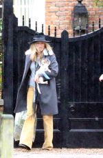 KATE MOSS LeavesHer Home in London 12/19/2017
