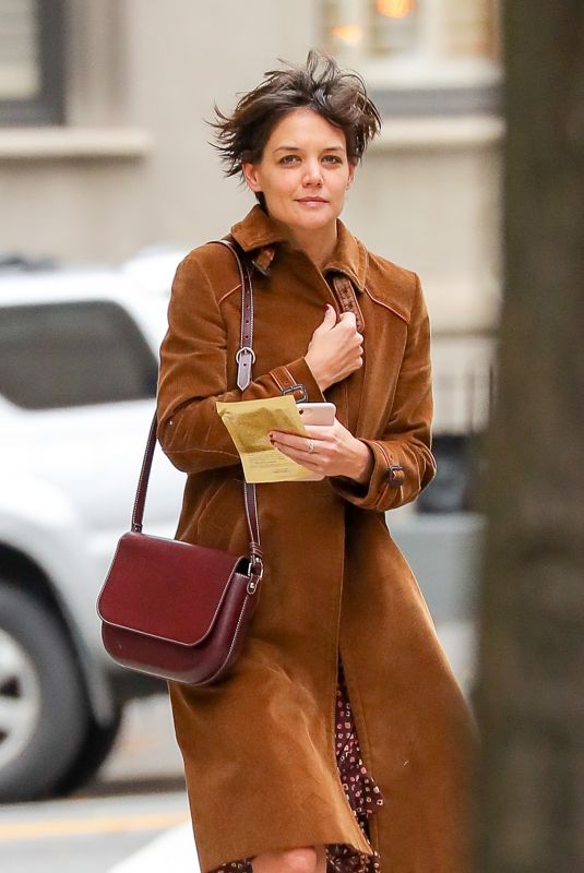 KATIE HOLMES Out in New York 12/06/2017