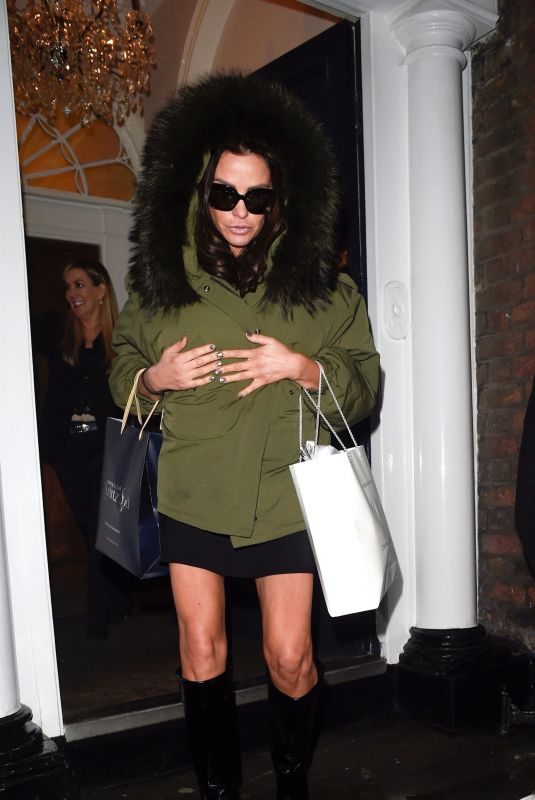 KATIE PRICE Leaves Crystal Clear in Liverpool 12/08/2017