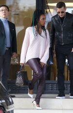 KELLY ROWLAND Shopping at Barney