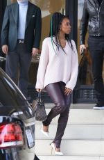 KELLY ROWLAND Shopping at Barney