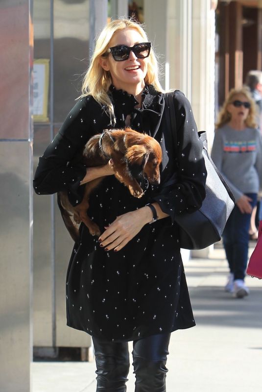 KELLY TURHERFORD Out for Lunch with Her Dog in Beverly Hills 12/02/2017