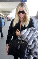 KHLOE KARDASHIAN at Los Angeles International Airport 12/29/2017