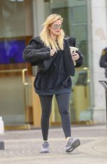 KHLOER KARDASHIAN Leaves Polacheck