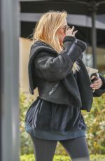KHLOER KARDASHIAN Leaves Polacheck