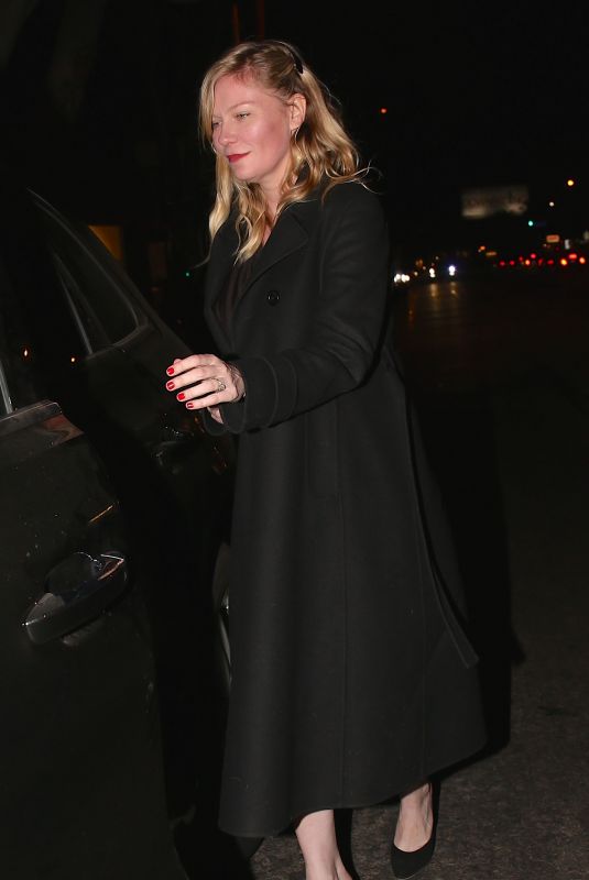 KIRSTEN DUSNT Leaves Madeo Restaurant in Los Angeles 12/19/2017