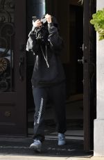 KOURTNEY KARDASHIAN Arrives at an Office in Los Angeles 12/18/2017