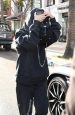 KOURTNEY KARDASHIAN Arrives at an Office in Los Angeles 12/18/2017