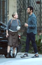 KRISTEN WIIG and Fabrizio Moretti Out in Los Angeles 12/17/2017