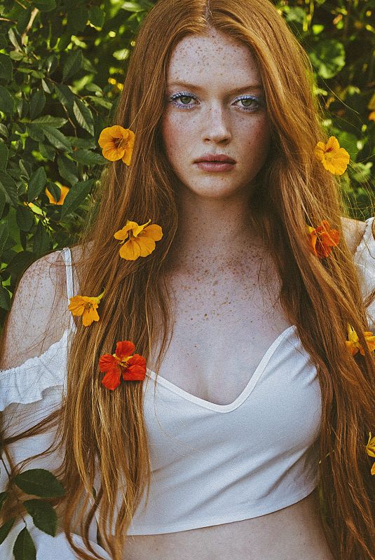 LARSEN THOMPSON for Galore Magazine, December 2017