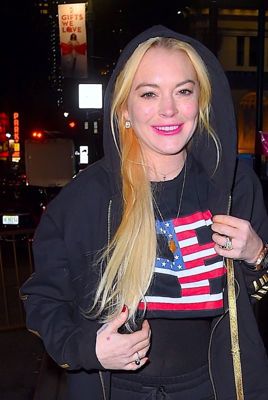 LINDSAY LOHAN Arrives at Madison Square Garden in New York 12/08/2017