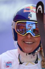 LINDSEY VONN  Wins Fis World Cup Super G in France 12/16/2017
