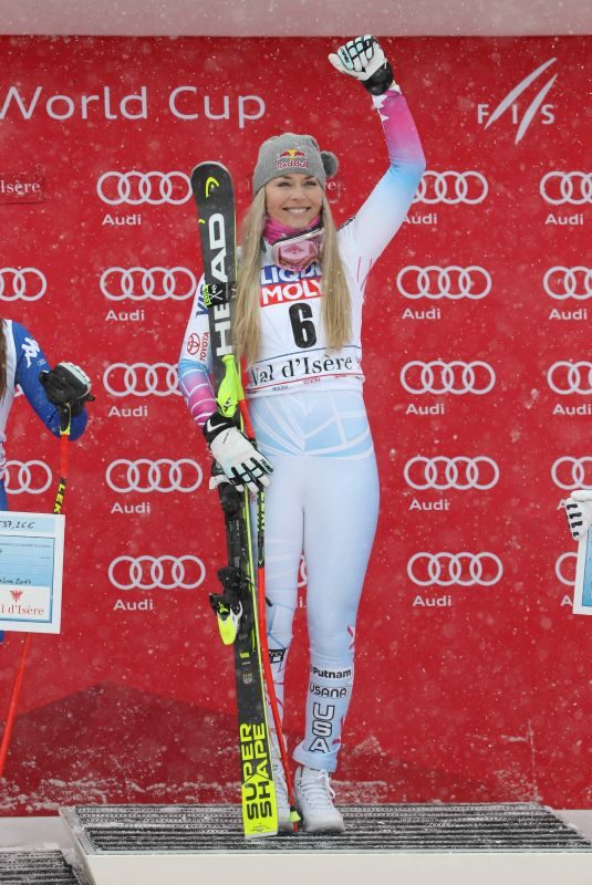 LINDSEY VONN  Wins Fis World Cup Super G in France 12/16/2017