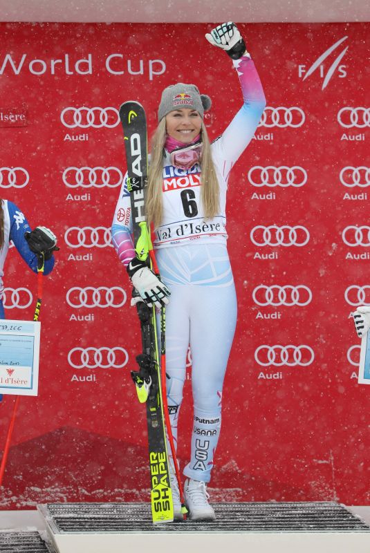 LINDSEY VONN  Wins Fis World Cup Super G in France 12/16/2017