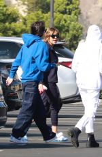 LISA RINNA and AMELIA and DELILAH HAMLIN Out at Lake Forest 12/02/2017