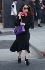 LISA VANDERPUMO Shopping on Rodeo Drive in Beverly Hills 12/29/2017