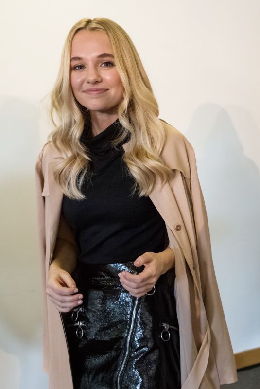 MADISON ISEMAN at Comic-con in Portugal 2017 12/16/2017