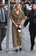 MARGOT ROBBIE Arrives at Jimmy Kimmel Live! in Hollywood 12/04/2017