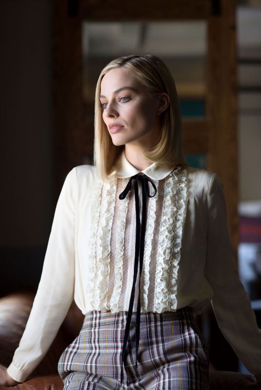 MARGOT ROBBIE - I Tonya Portraits for Los Angeles Times, December 2017