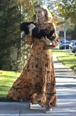 MARGOT ROBBIE Out with Her Dog in Los Angeles 12/11/2017