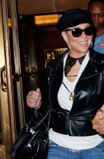 MARIAH CAREY Leaves Her Apartment in New York 12/05/2017