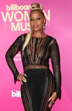 MARY J. BLIGE at 2017 Billboard Women in Music Awards in Los Angeles 11/30/2017