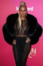 MARY J. BLIGE at 2017 Billboard Women in Music Awards in Los Angeles 11/30/2017