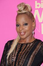 MARY J. BLIGE at 2017 Billboard Women in Music Awards in Los Angeles 11/30/2017