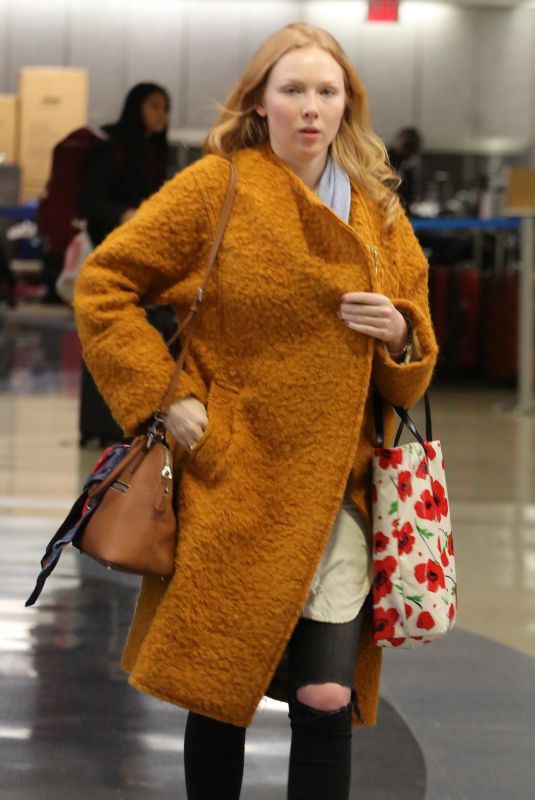 MOLLY QUINN Out and About in Los Angeles 12/20/2017