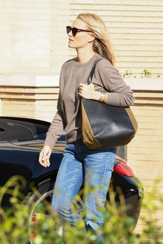 MOLLY SIMS Out Shopping in Los Angeles 12/19/2017