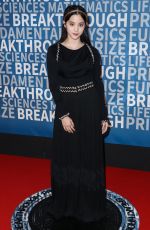 NANA OU-YANG at 2017 Breakthrough Prize Ceremony in Mountain View 12/03/2017